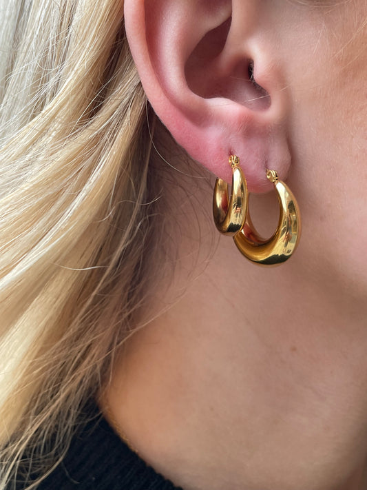 Stålörhängen med 18K förgyllning 25MM