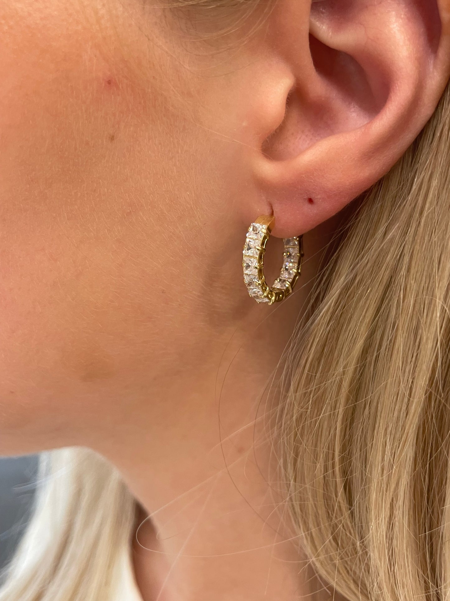 Stålörhängen med 14K förgyllning och CZ 19MM / 4MM