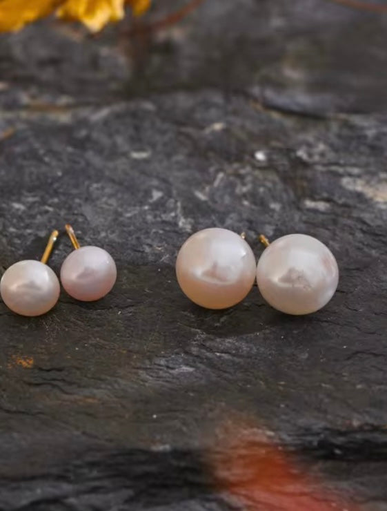 Stålörhängen med 18K förgyllning och Sötvattenpärla 6MM