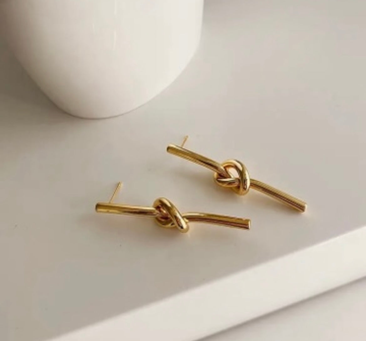 Stålörhängen med 18K förgyllning 30MM