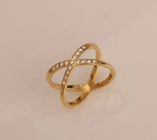 Stålring med 18K förgyllning och CZ