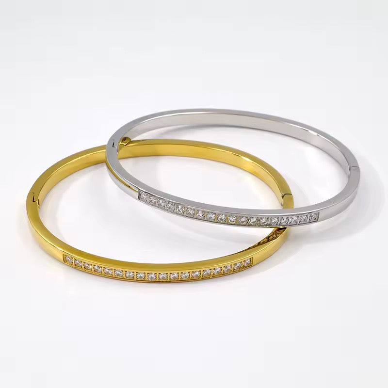 Stålarmband med 18K förgyllning och CZ 4MM