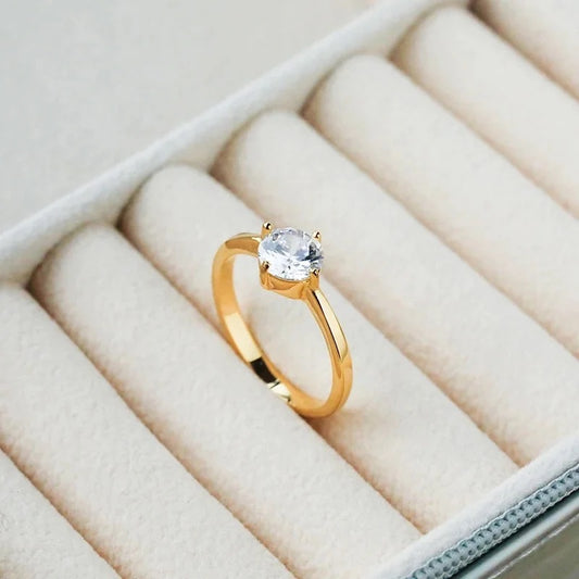 Stålring med 18K förgyllning och CZ