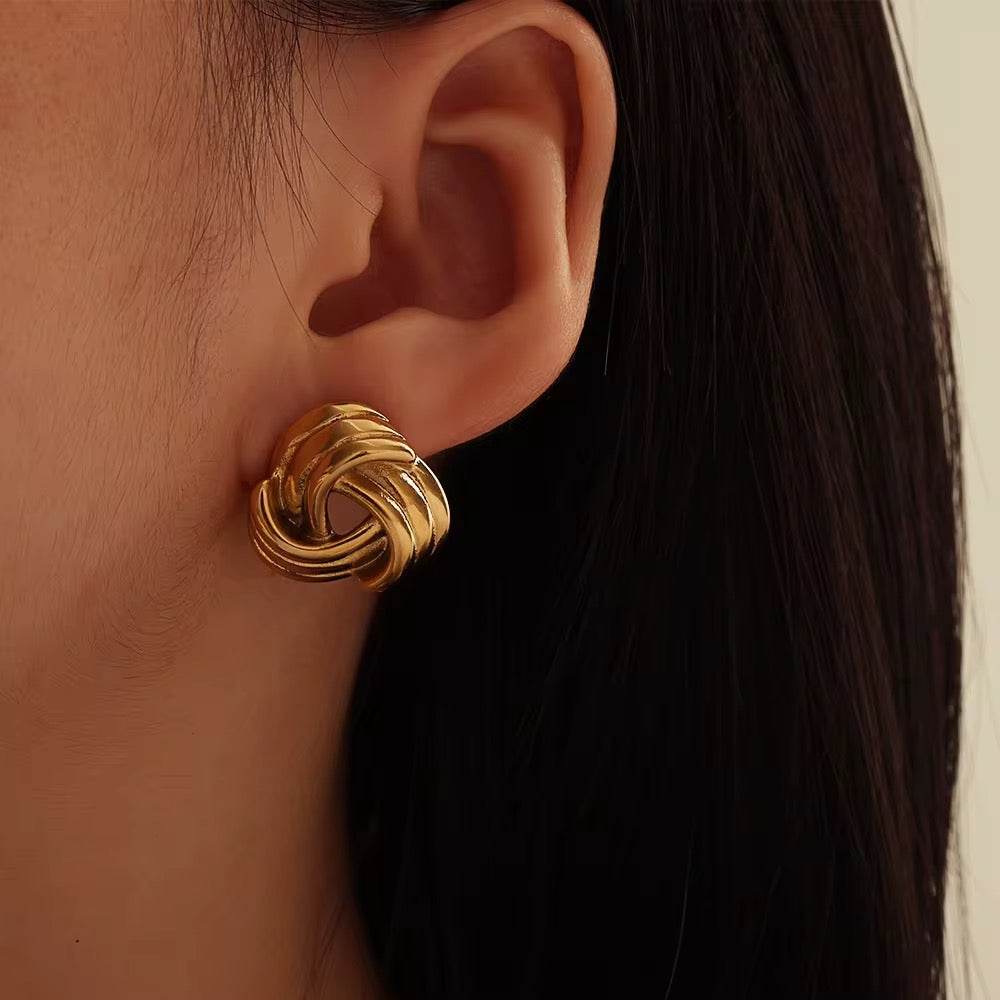 Stålörhängen med 18K förgyllning 20MM / 20MM