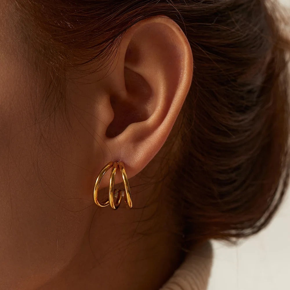 Stålörhängen med 18K förgyllning 19MM / 14MM