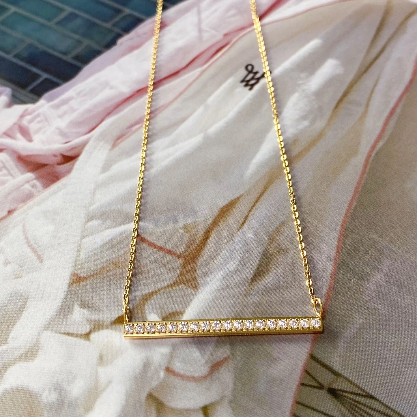 Stålhalsband med 18K förgyllning och CZ 40+5 cm