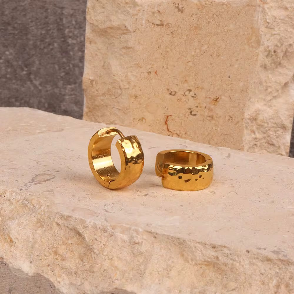 Stålörhängen med 18K förgyllning 17MM / 7MM