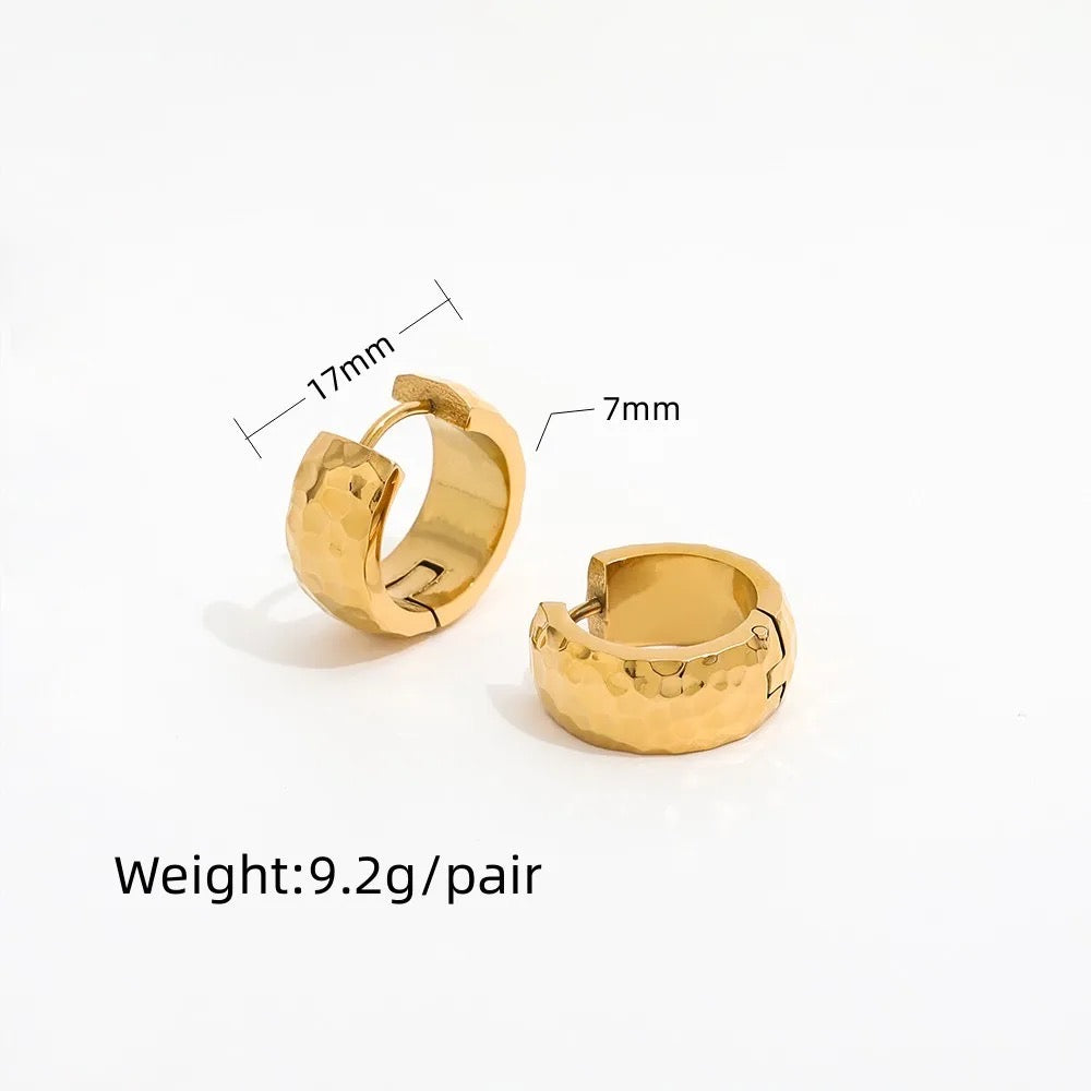 Stålörhängen med 18K förgyllning 17MM / 7MM