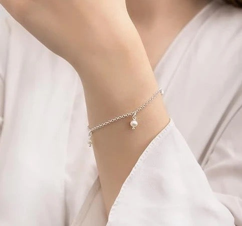 Stålarmband med Sötvattenpärlor 16+4 cm