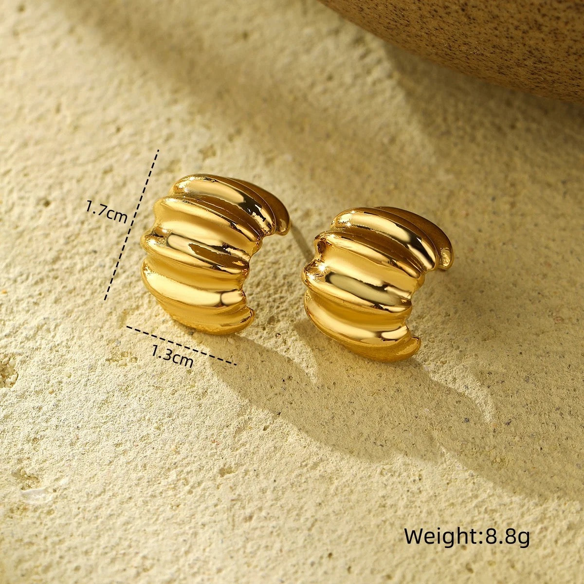 Stålörhängen med 18K förgyllning 17MM / 13MM