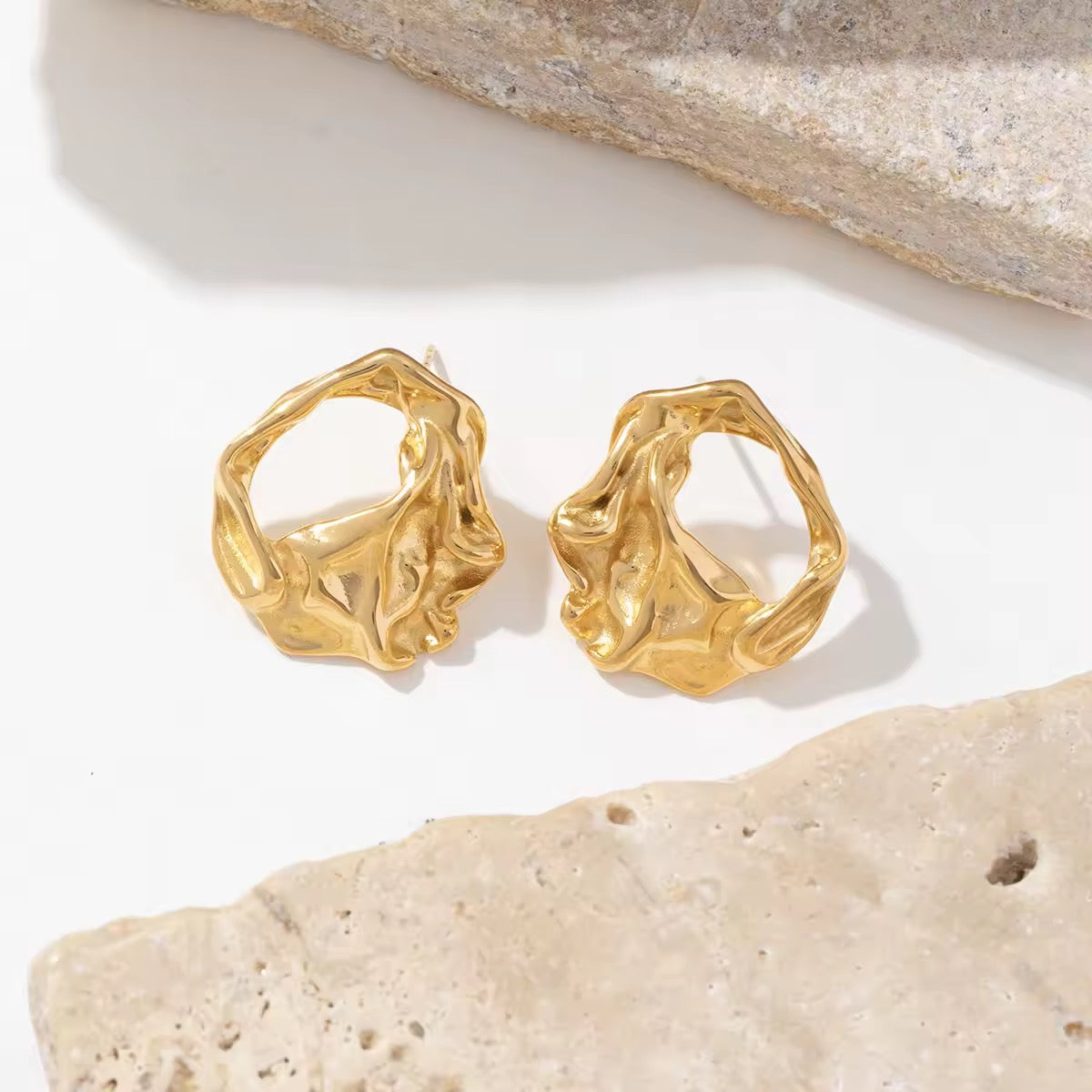 Stålörhängenmed 18K förgyllning 26MM / 25MM