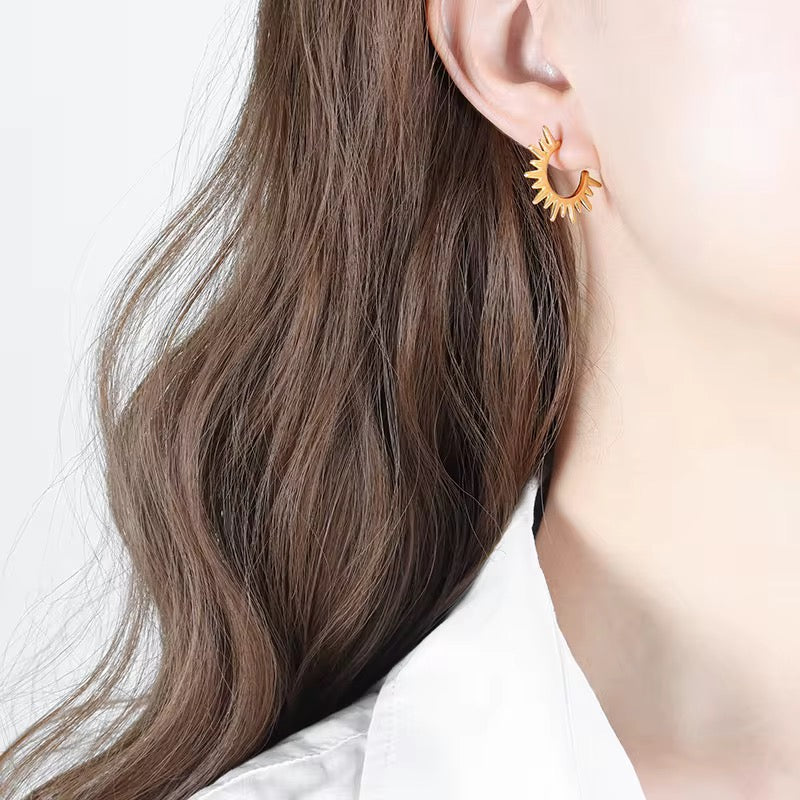 Stålörhängen med 18K förgyllning 23MM / 22MM