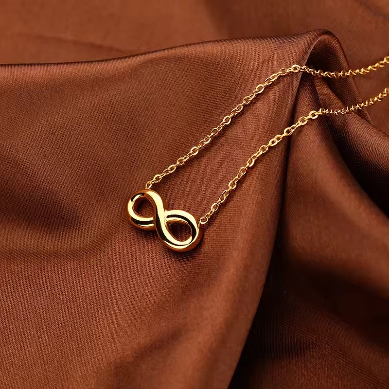 Stålhalsband med 18K förgyllning 40+5 cm