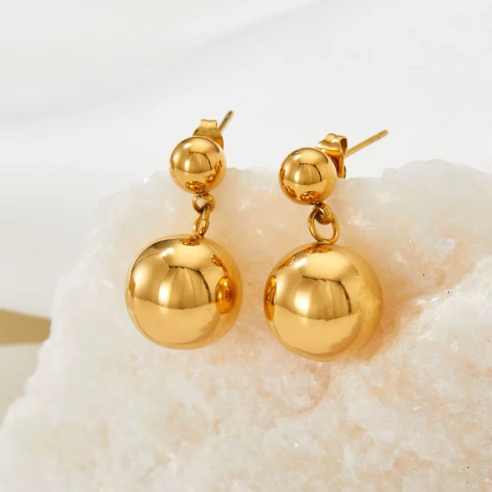 Stålörhängen med 18K förgyllning 23MM / 12MM