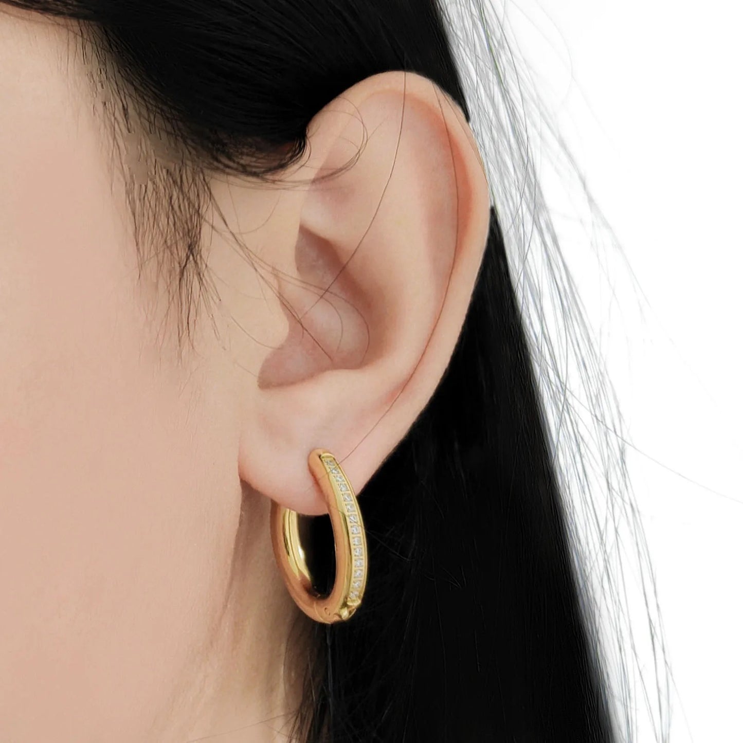 Stålörhängen med 18K förgyllning och CZ 24MM / 20MM
