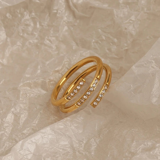 Stålring med 18K förgyllning och CZ