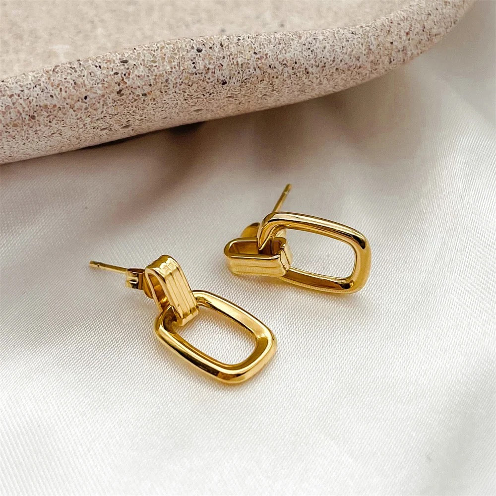 Stålörhängen med 18K förgyllning 20MM