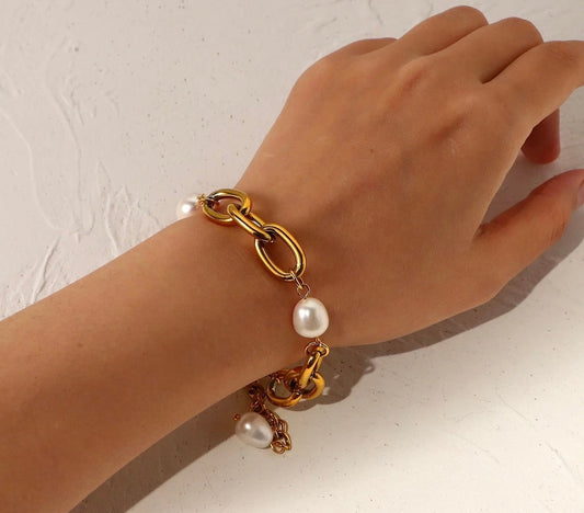 Stålarmband med 18K förgyllning och Sötvattenpärlor 16+4,5 cm