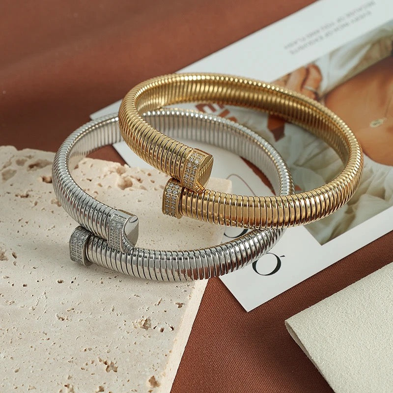 Stålarmring med CZ - Flexibelt