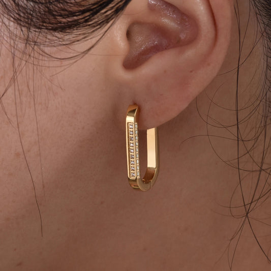 Stålörhängen med 18K förgyllning och CZ 25MM