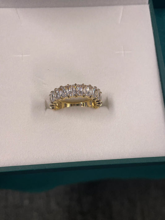 Stålring med 18K förgyllning och CZ