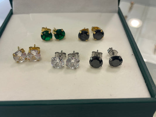 Stålörhängen med 18K förgyllning och CZ 7MM