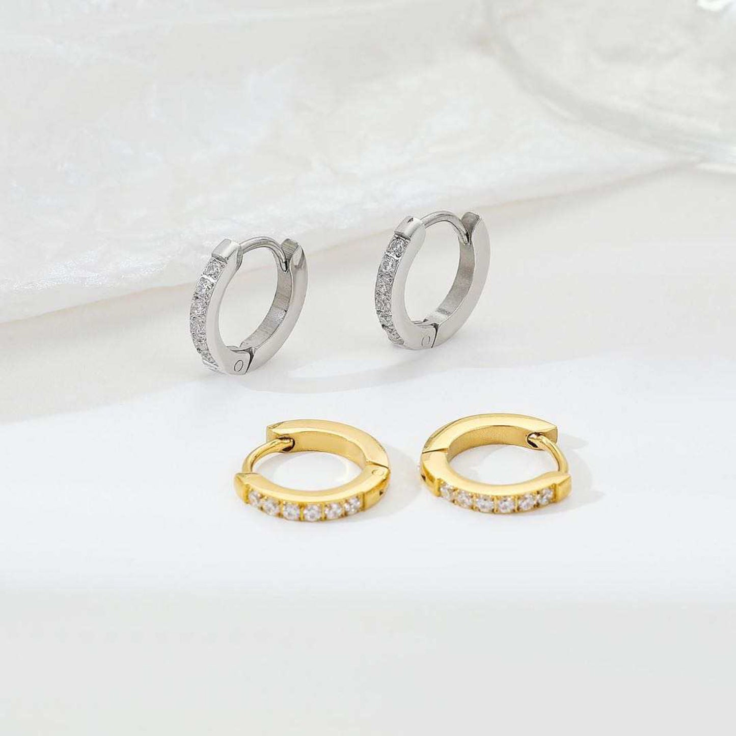 Stålörhängen med CZ 13MM