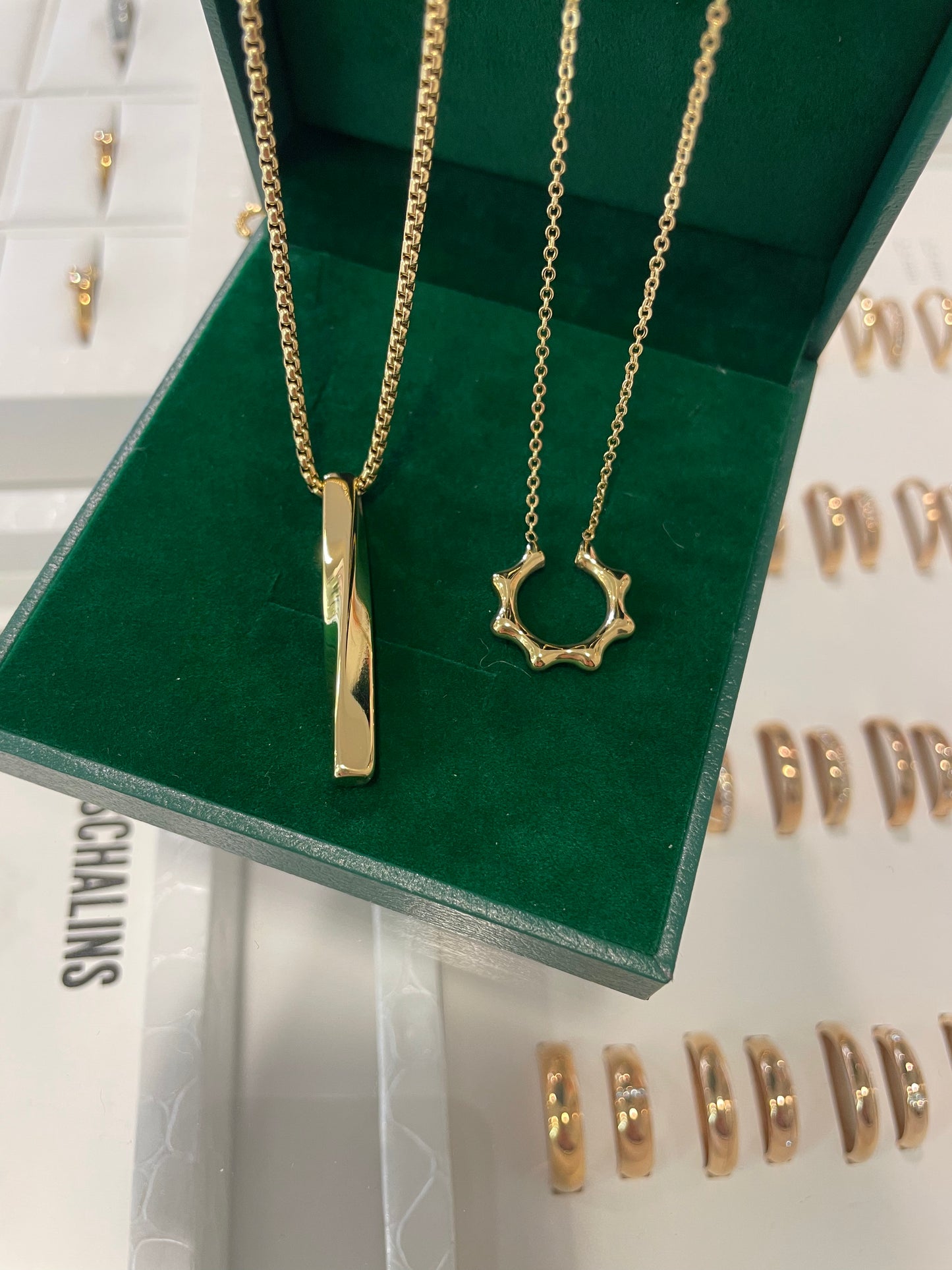 Stålhalsband med 18K förgyllning 60+5 cm