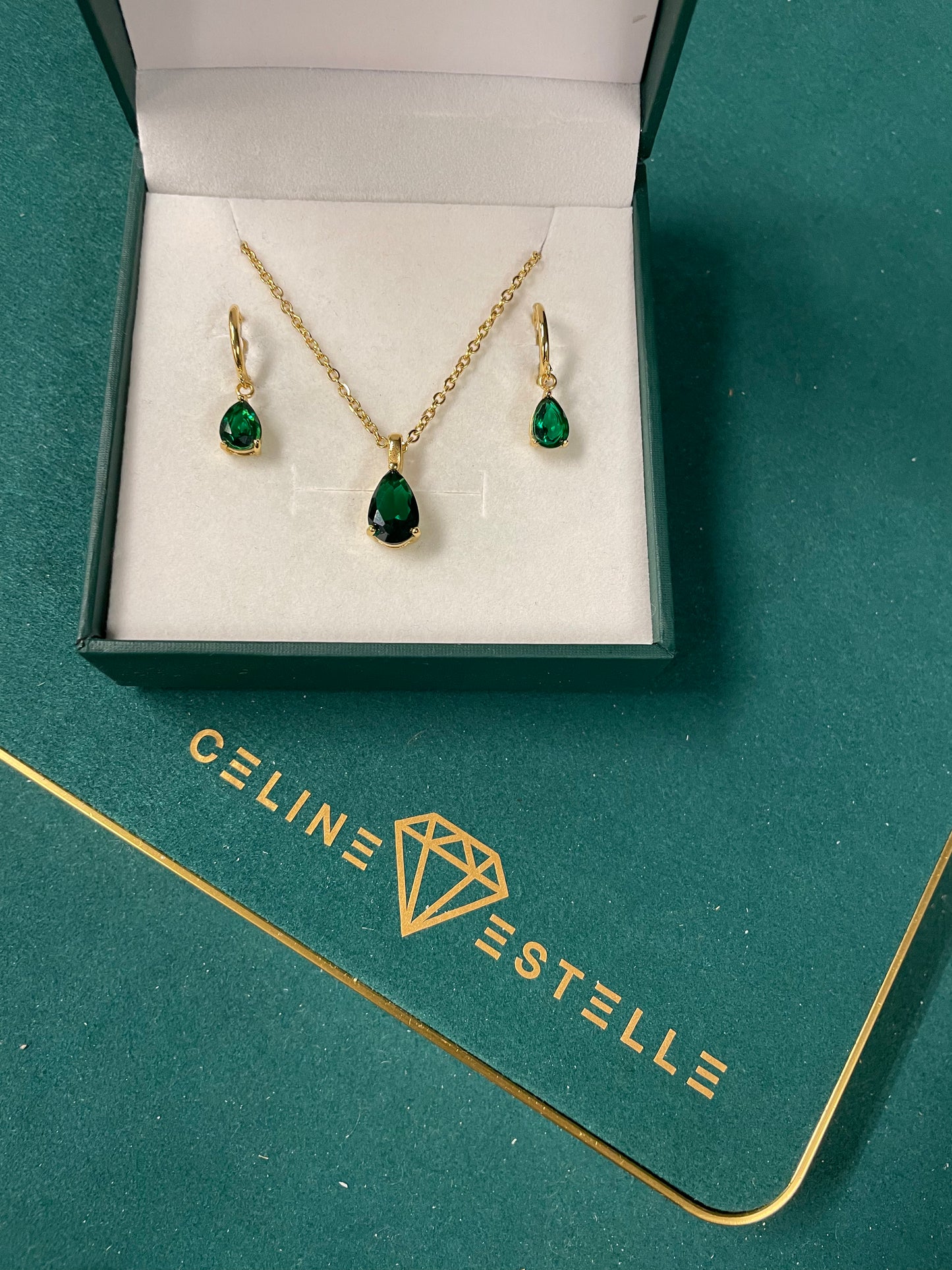 Stålhalsband med 18K förgyllning och CZ 40+5 cm