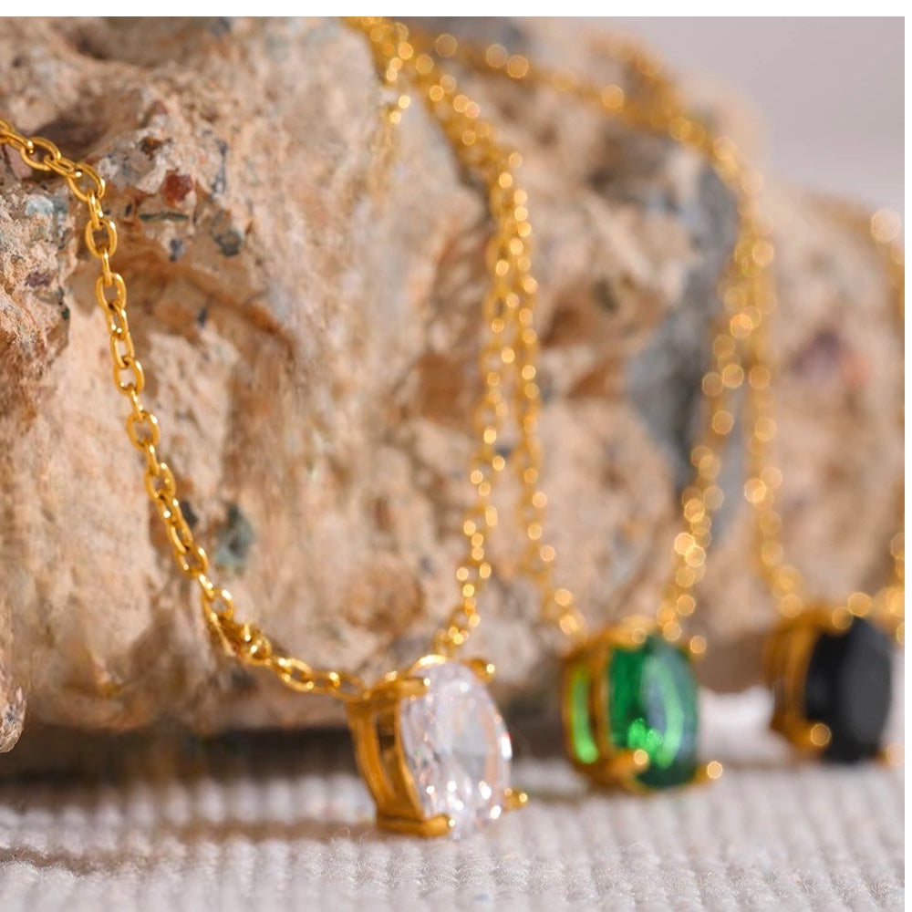Stålhalsband med 18K förgyllning och CZ 40+5 cm