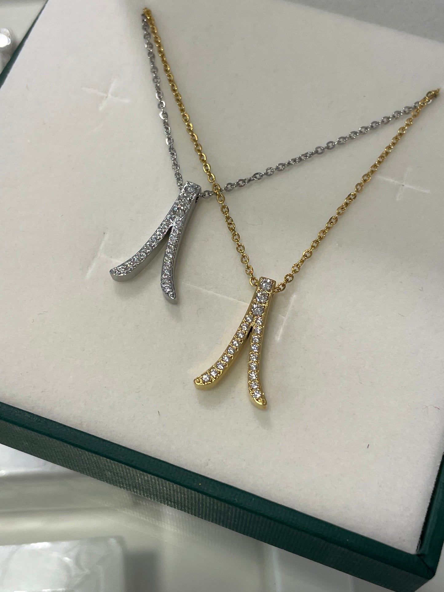 Stålhalsband med 18K förgyllning och CZ 42+5 cm