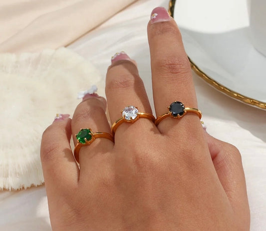 Stålring med 18K förgyllning och CZ