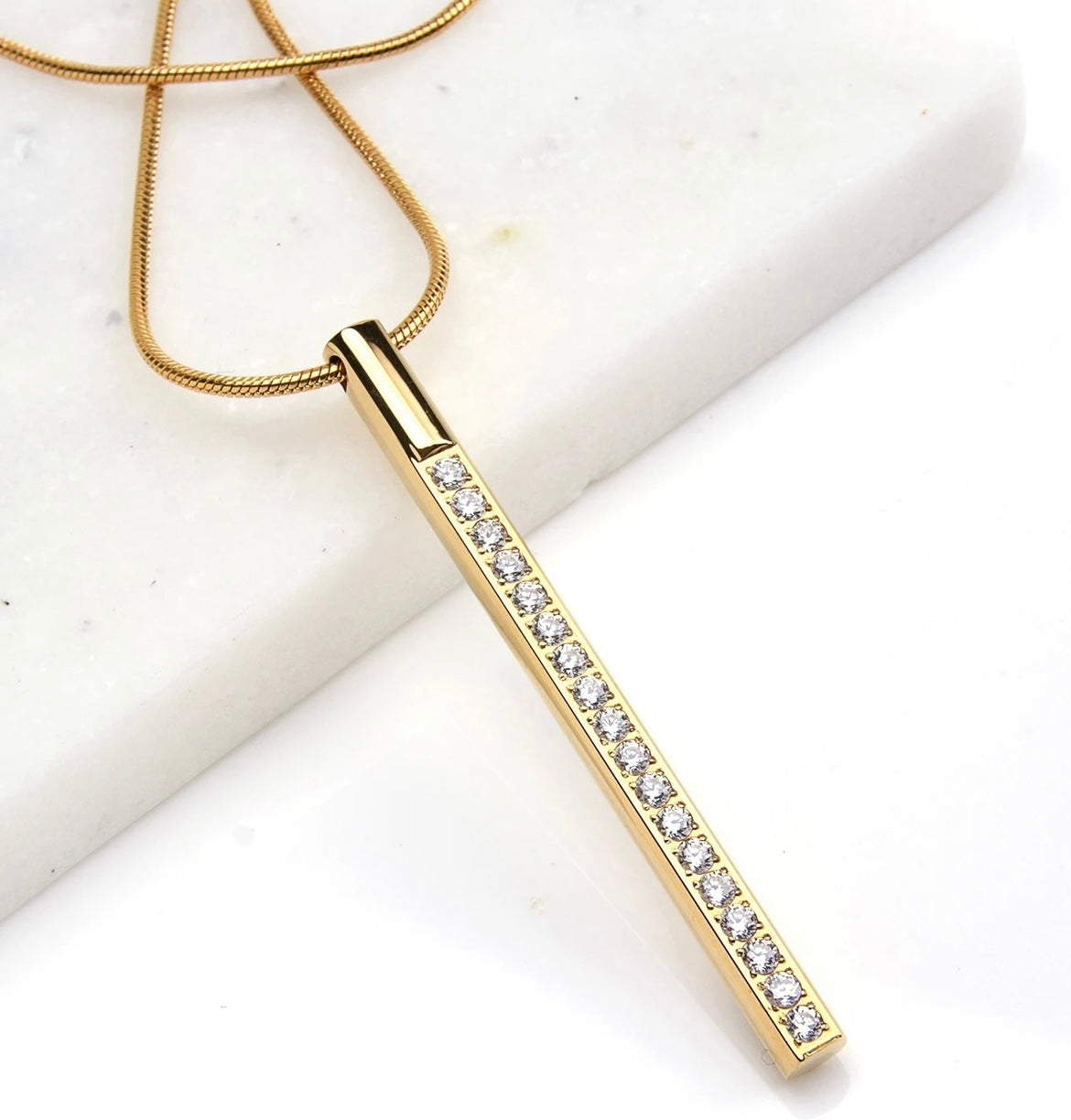 Stålhalsband med 18K förgyllning och CZ (45 cm)