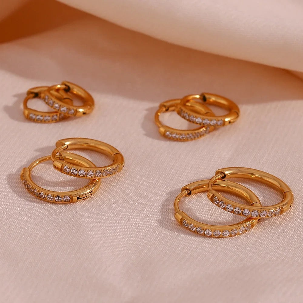 Stålörhängen med 18K förgyllning och CZ 12MM / 2MM