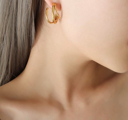 Stålörhängen med 18K förgyllning 22MM