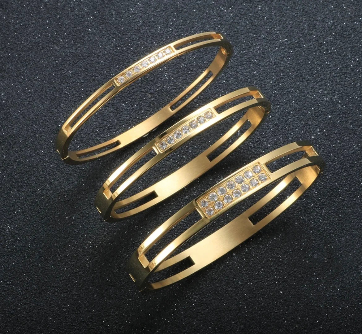 Stålarmband med 18K förgyllning (4 MM)