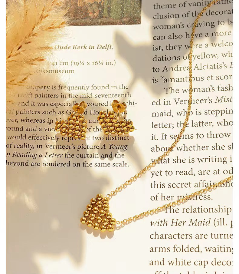 Stålörhängen med 18K förgyllning 12MM / 12MM