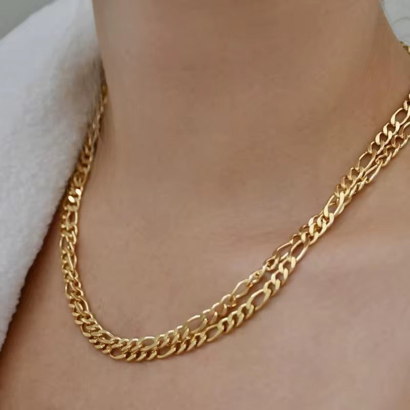 Stålhalsband med 18K förgyllning 42+5 cm