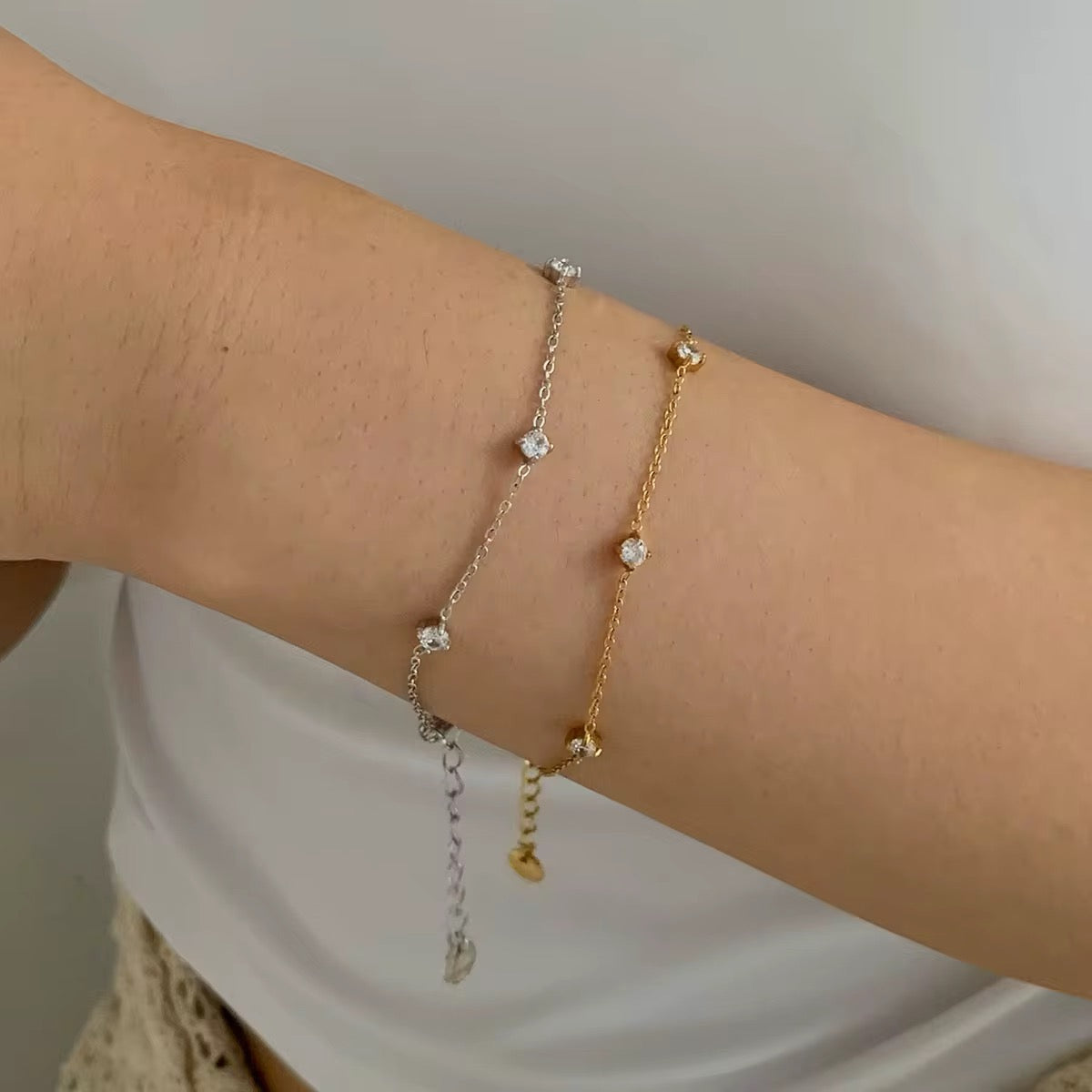 Stålarmband med 18K förgyllning och CZ 16+3 cm
