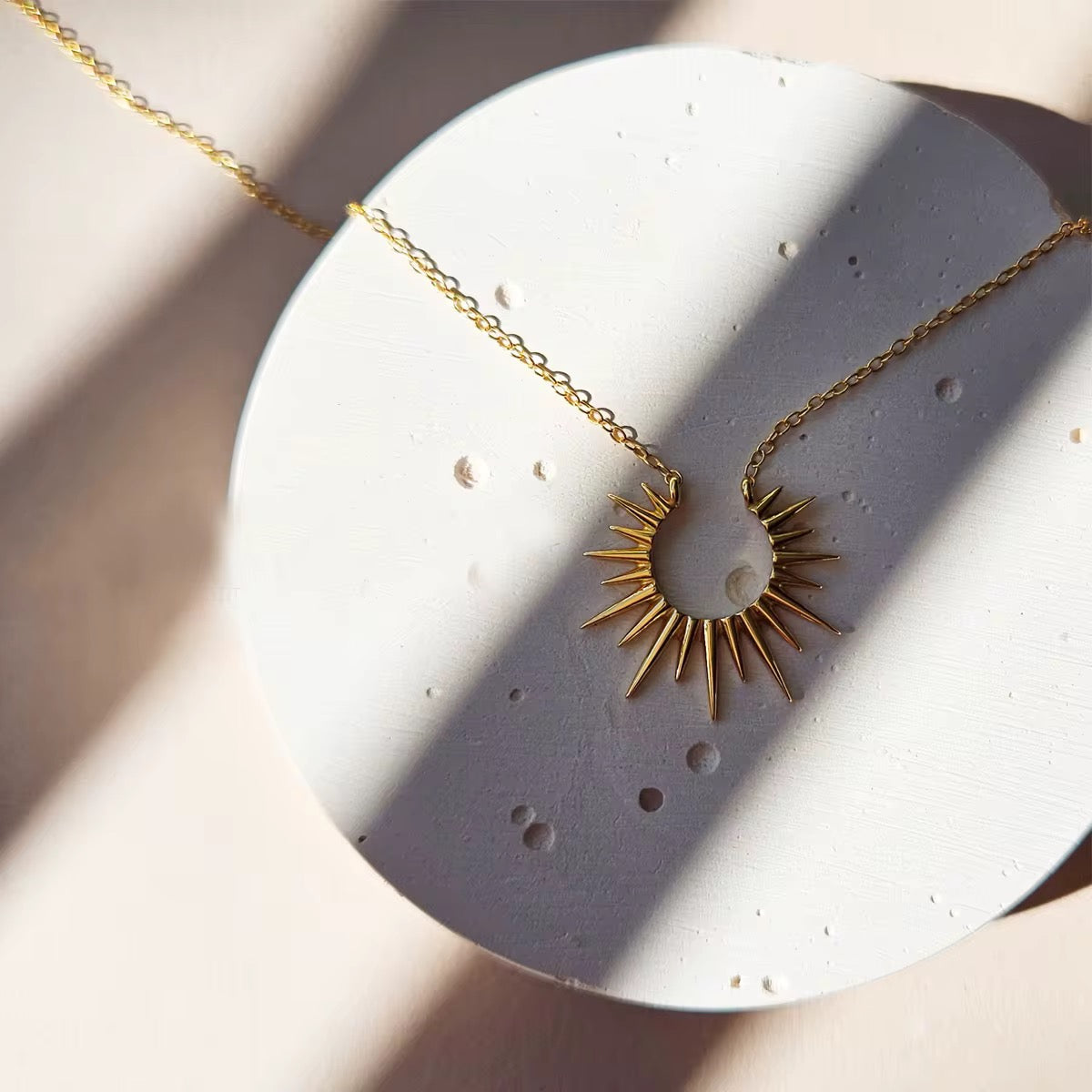 Stålhalsband med 18K förgyllning 45+5 cm