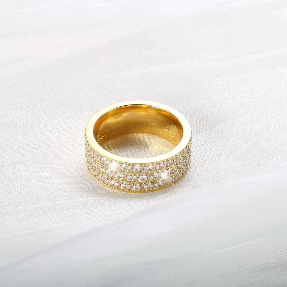 Stålring med 18K förgyllning och CZ (8MM)