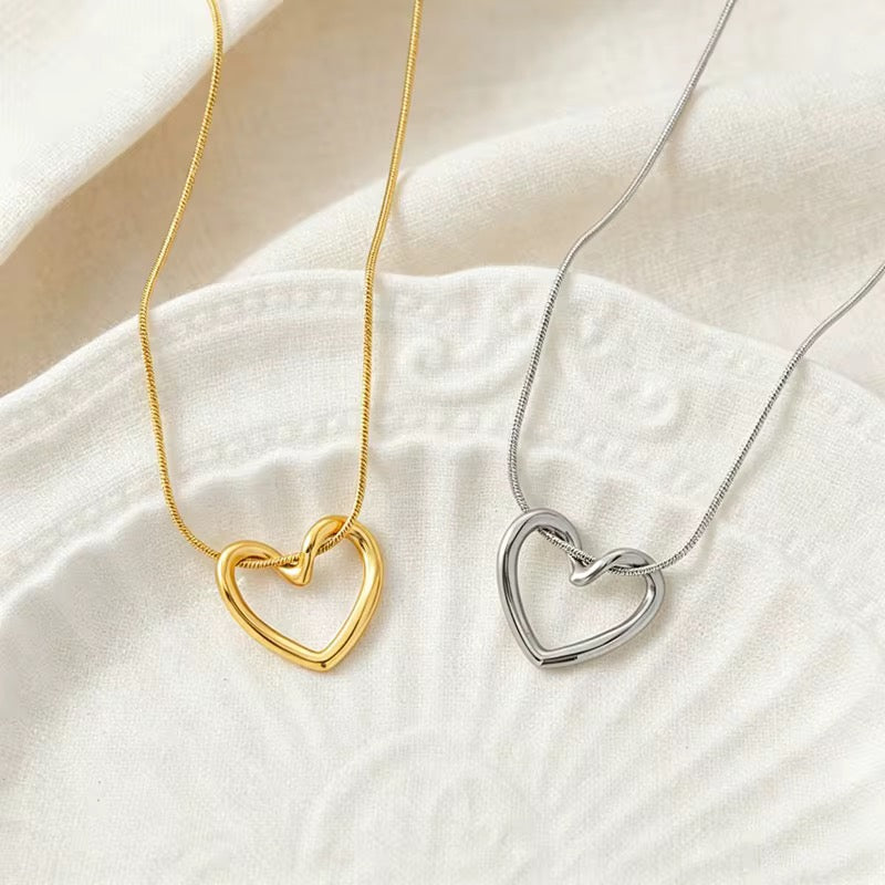 Stålhalsband med 18K förgyllning 40+5 cm
