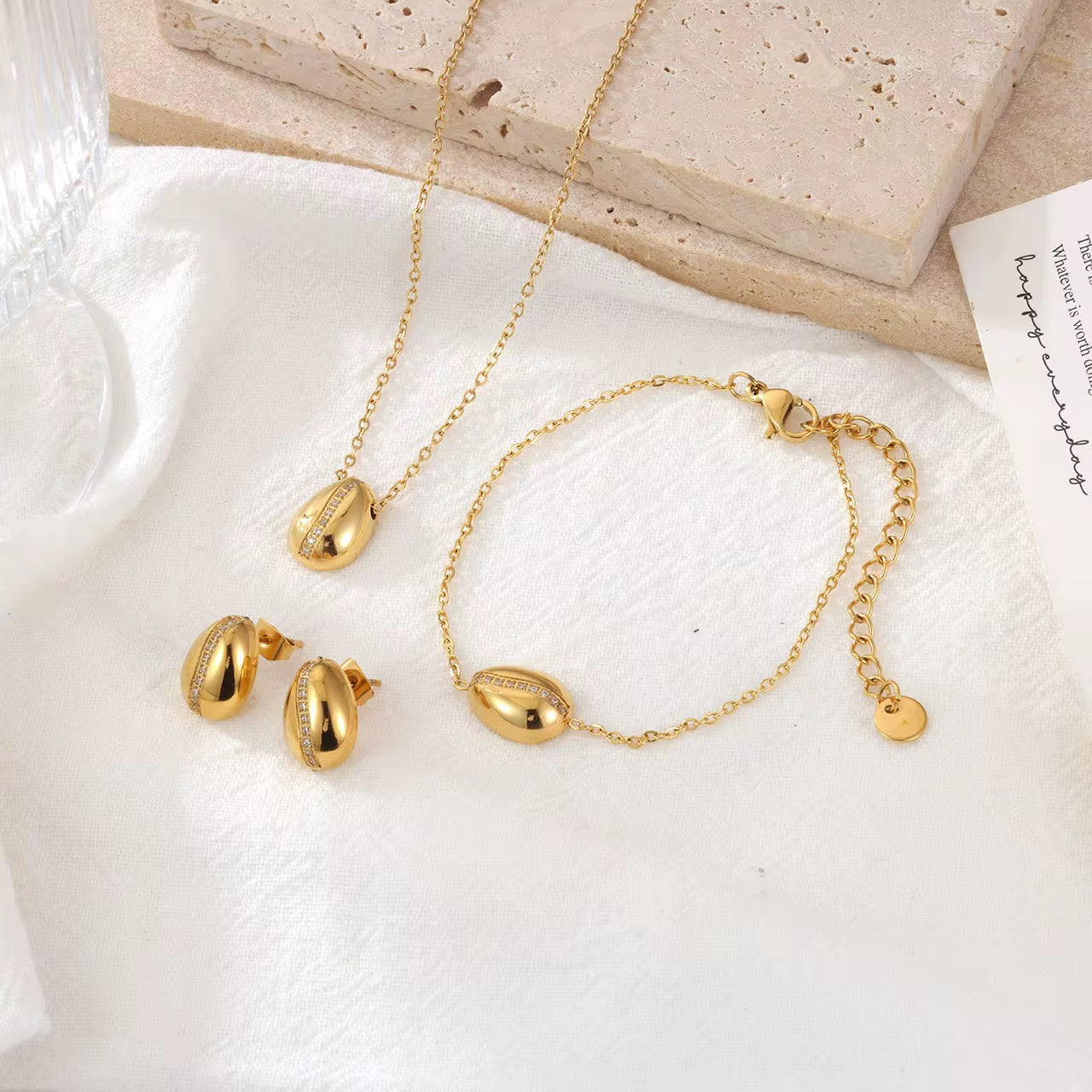 Stålhalsband med 18K förgyllning och CZ 40+5 cm