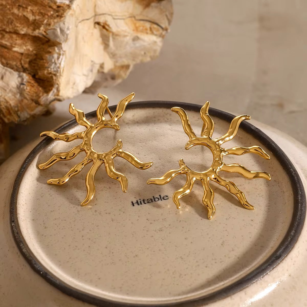 Stålörhängen med 18K förgyllning 37MM / 37MM