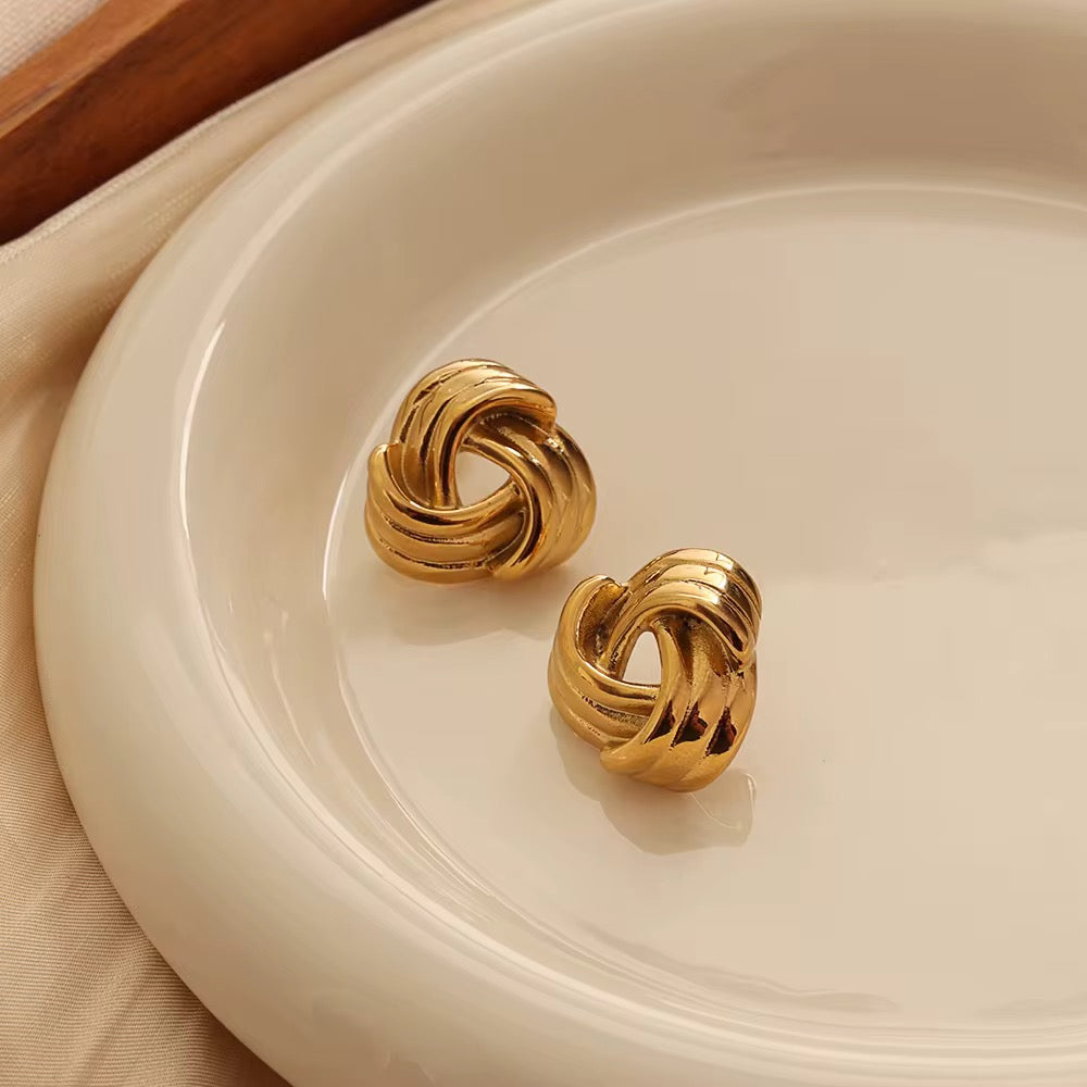 Stålörhängen med 18K förgyllning 20MM / 20MM