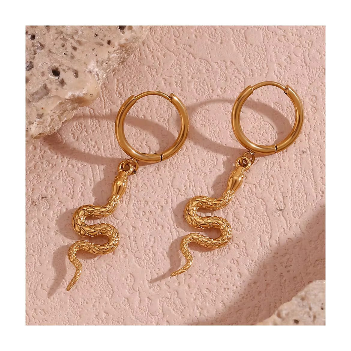 Stålörhängen med 18K förgyllning 41MM/13MM