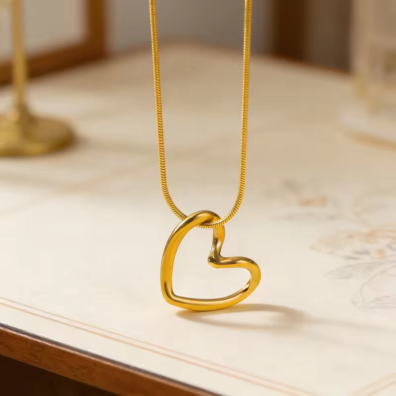 Stålhalsband med 18K förgyllning 40+5 cm