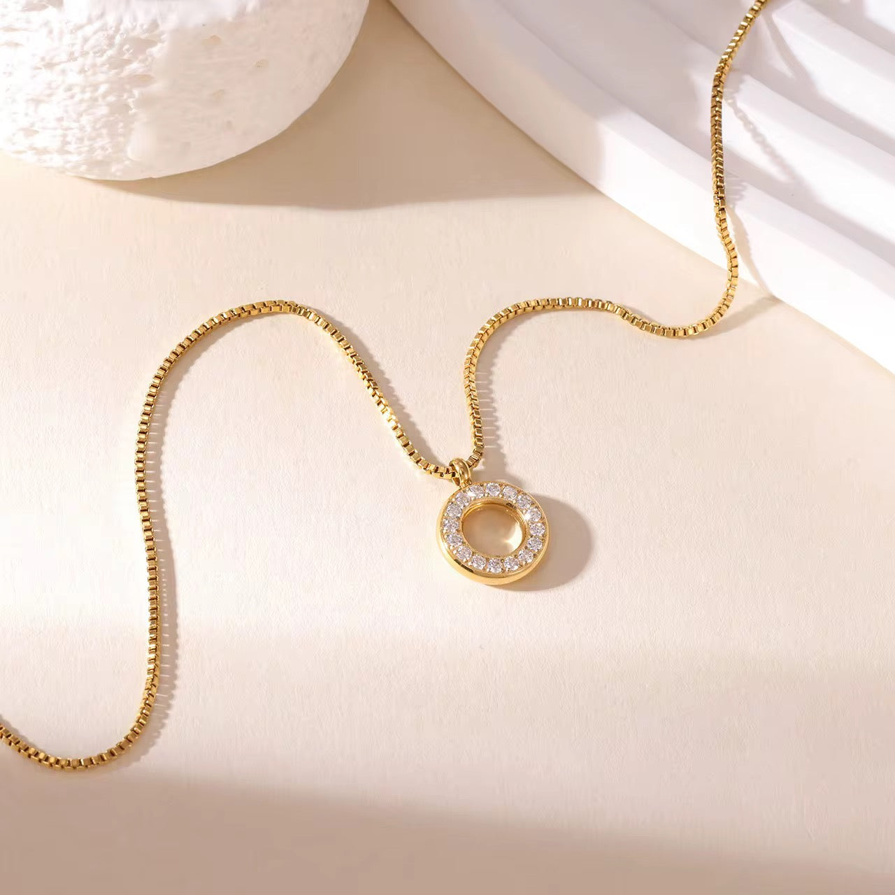 Stålhalsband med 18K förgyllning och CZ 40+5 cm