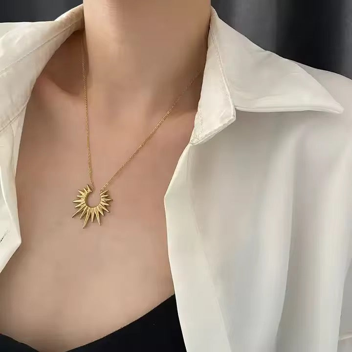 Stålhalsband med 18K förgyllning 45+5 cm