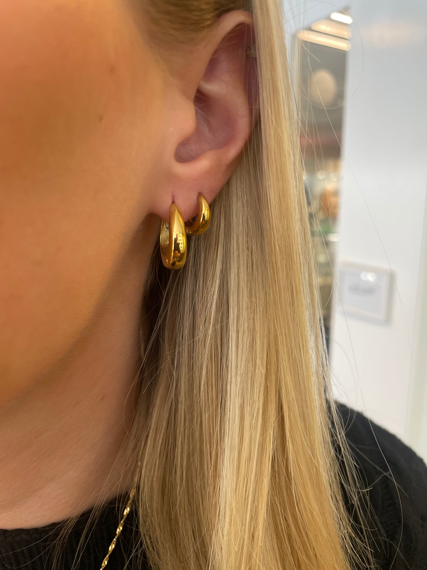 Stålörhängen med 18K förgyllning 13,5MM